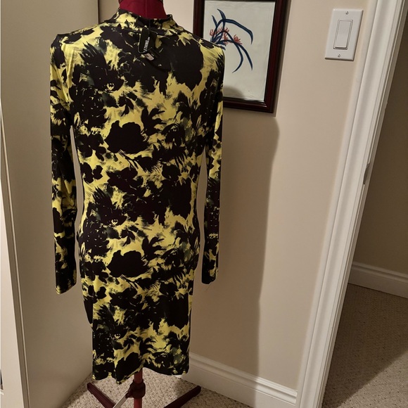 LRG - NWT Pretty Little Things Mini Dress - Picture 3 of 5